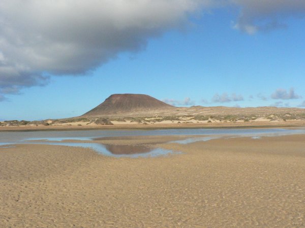 11- Montana Amarilla dans la lagune 